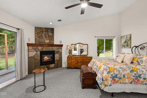 Tiny photo for 1438 NE Sherman Lane, Grants Pass, OR 97526 (MLS # 220222836)