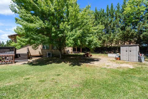 Tiny photo for 1438 NE Sherman Lane, Grants Pass, OR 97526 (MLS # 220222836)