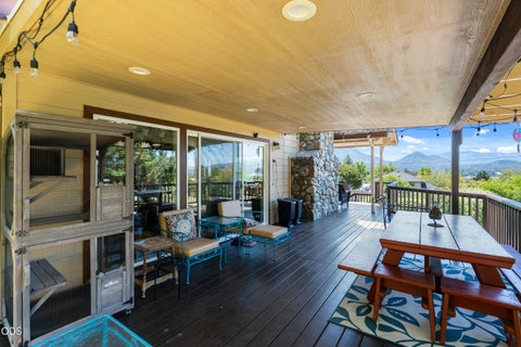 Tiny photo for 1438 NE Sherman Lane, Grants Pass, OR 97526 (MLS # 220222836)