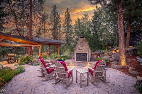 Tiny photo for 1975 NW Harriman Street, Bend, OR 97703 (MLS # 220227348)