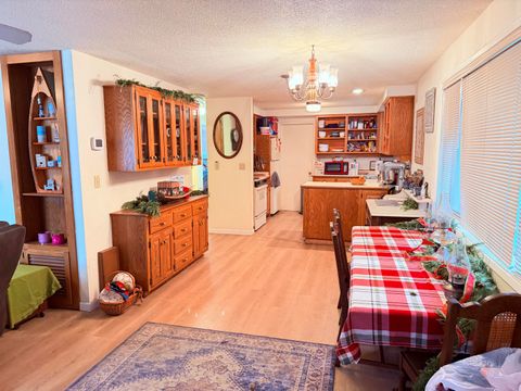 Tiny photo for 465 S 3rd Street, Jacksonville, OR 97530 (MLS # 220213028)