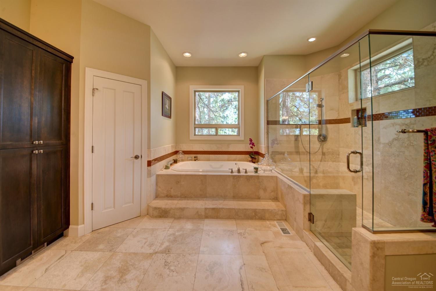 Awbrey Butte - Residential