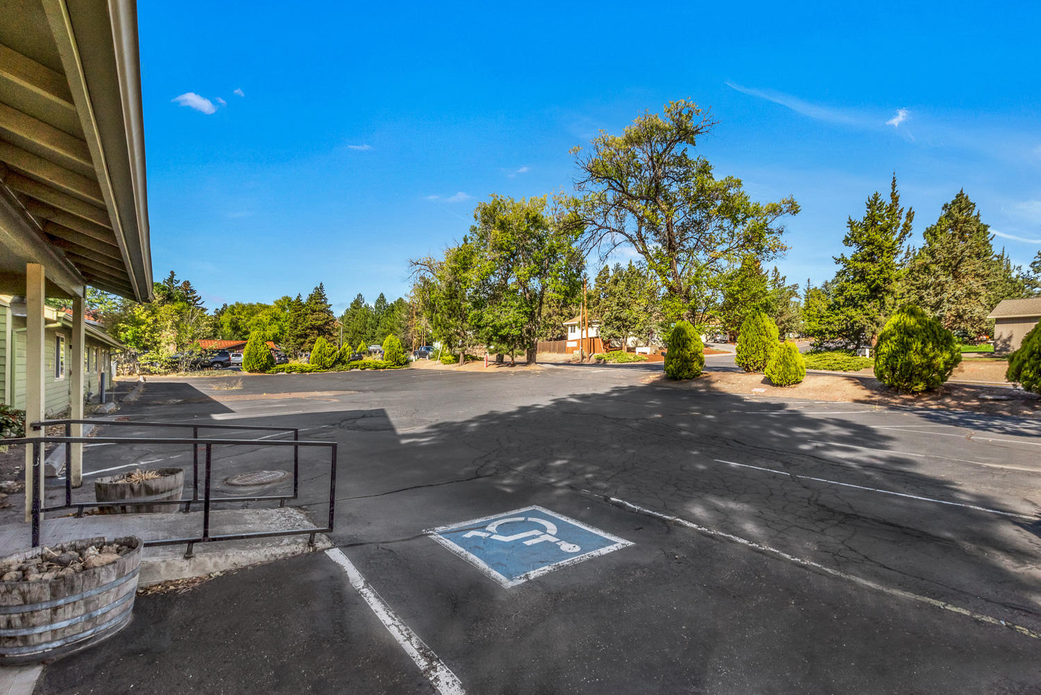 CLAB - Commercial Sale