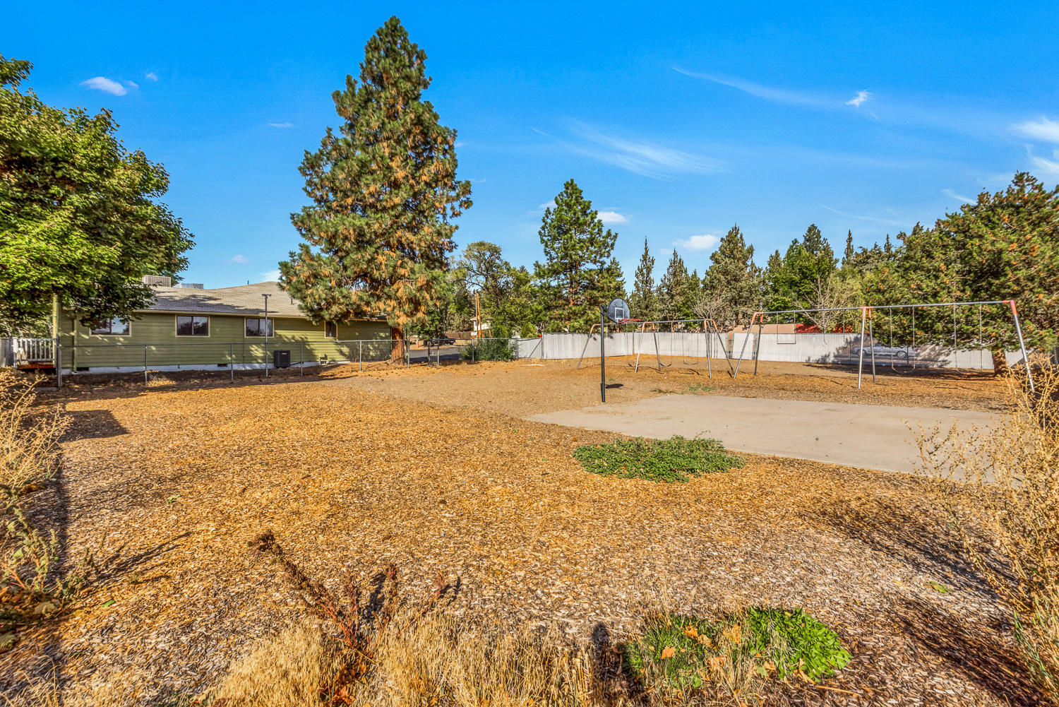 CLAB - Commercial Sale