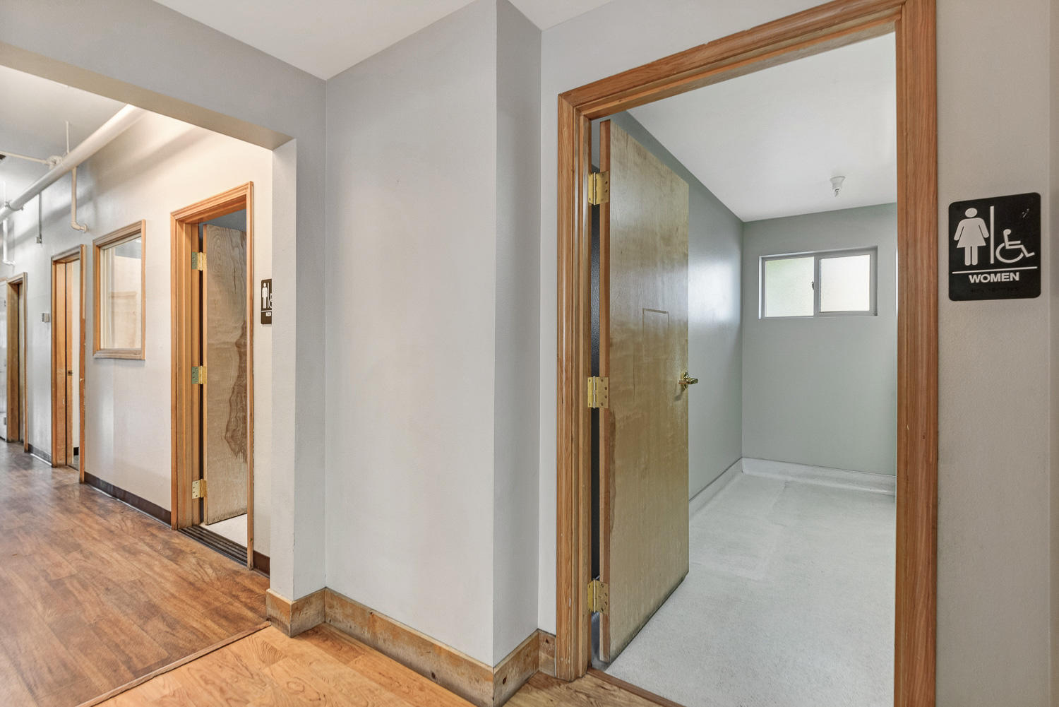 CLAB - Commercial Sale