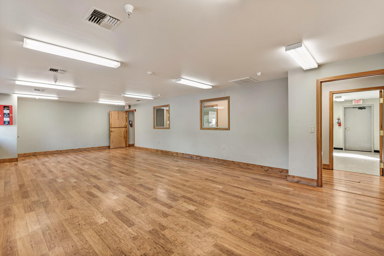 CLAB - Commercial Sale