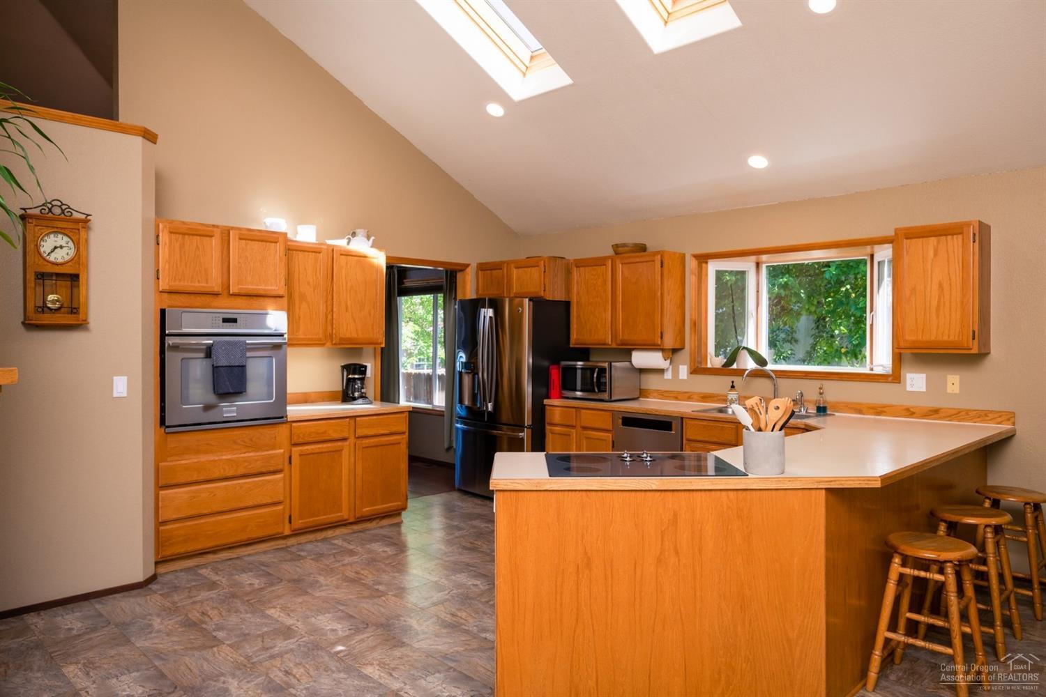 Deer Pointe Village - Residential
