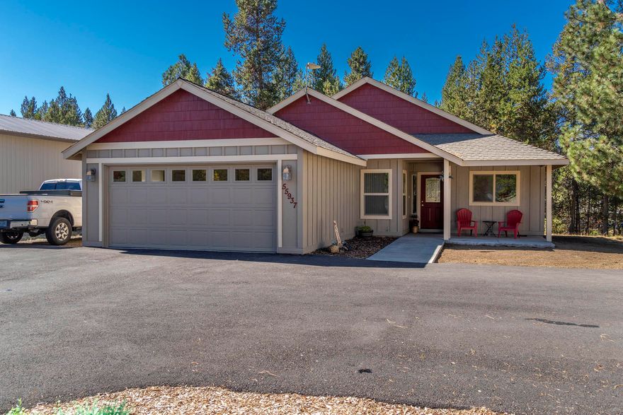 Bumpable offer, still available for showings/offers!! 
Well maintained single level four bedroom home. Large windows let in natural light, vaulted living area.  Fresh interior paint.  Master has walk-in closet and en suite has step in shower. 24 X 24 shop and paved driveway. All paved roads in desirable OWW neighborhood with community water and sewer.  Owners boat dock with easy river access to the Deschutes River.  Perfect for full time living or your own Central Oregon get away.  Short drive to Mount Bachelor, the Cascade Lakes and Sunriver/Bend.  This move in ready home comes with a snow blower...all warned up ready for you and the first snow.  Don't miss out on your chance to start making memories in your new home!