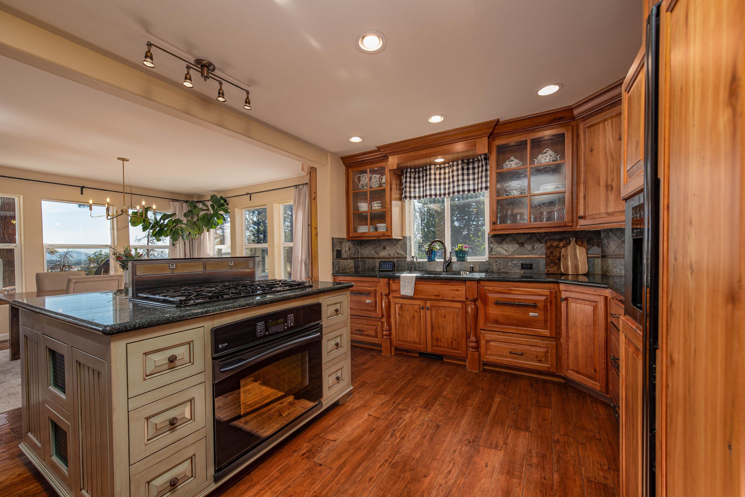 Wyndemere - Residential