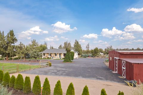 Tiny photo for 24855 Deer Lane, Bend, OR 97701 (MLS # 220223119)