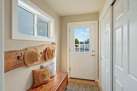 Tiny photo for 24855 Deer Lane, Bend, OR 97701 (MLS # 220223119)