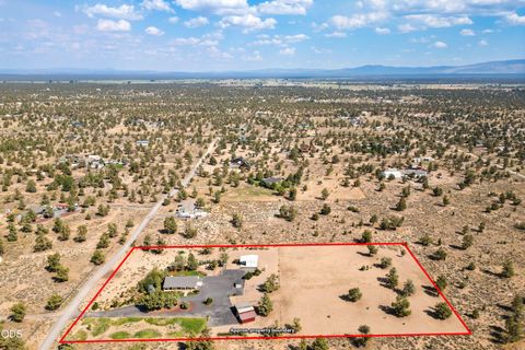 Tiny photo for 24855 Deer Lane, Bend, OR 97701 (MLS # 220223119)
