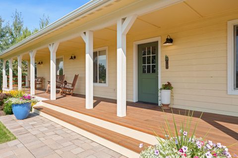 Tiny photo for 24855 Deer Lane, Bend, OR 97701 (MLS # 220223119)