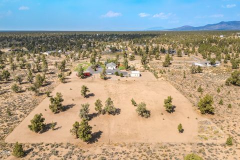 Tiny photo for 24855 Deer Lane, Bend, OR 97701 (MLS # 220223119)