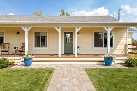 Tiny photo for 24855 Deer Lane, Bend, OR 97701 (MLS # 220223119)
