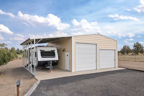 Tiny photo for 24855 Deer Lane, Bend, OR 97701 (MLS # 220223119)