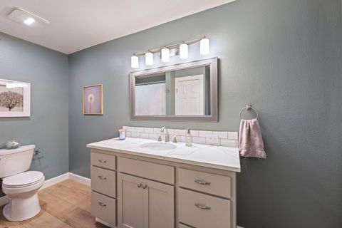 Tiny photo for 24855 Deer Lane, Bend, OR 97701 (MLS # 220223119)