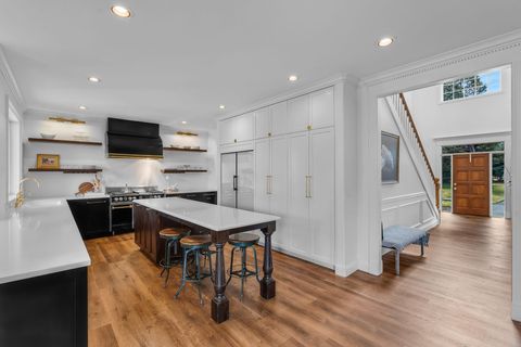 Tiny photo for 2300 Condor Drive, Redmond, OR 97756 (MLS # 220217838)