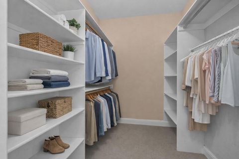 Tiny photo for 2300 Condor Drive, Redmond, OR 97756 (MLS # 220217838)