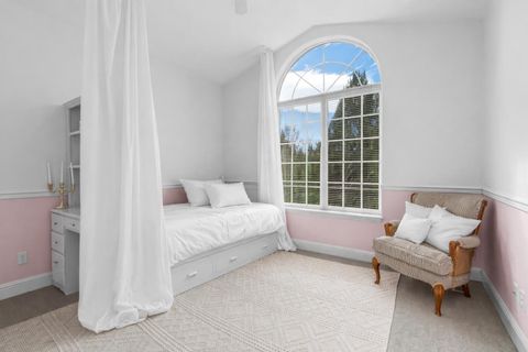 Tiny photo for 2300 Condor Drive, Redmond, OR 97756 (MLS # 220217838)