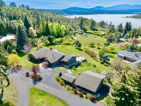 Photo of 1662 Cove Point Road, Klamath Falls, OR 97601 (MLS # 220219598)