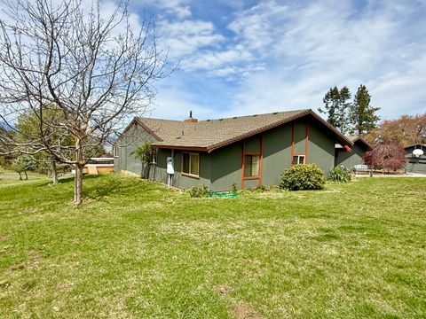 Tiny photo for 1662 Cove Point Road, Klamath Falls, OR 97601 (MLS # 220219598)