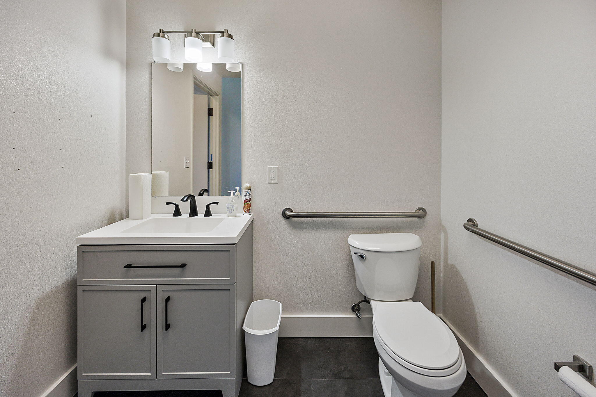 Avenue GIndustrial Subdivision - Commercial Sale