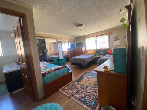 Tiny photo for 22579 Malin Cemetery Road, Malin, OR 97632 (MLS # 220213622)