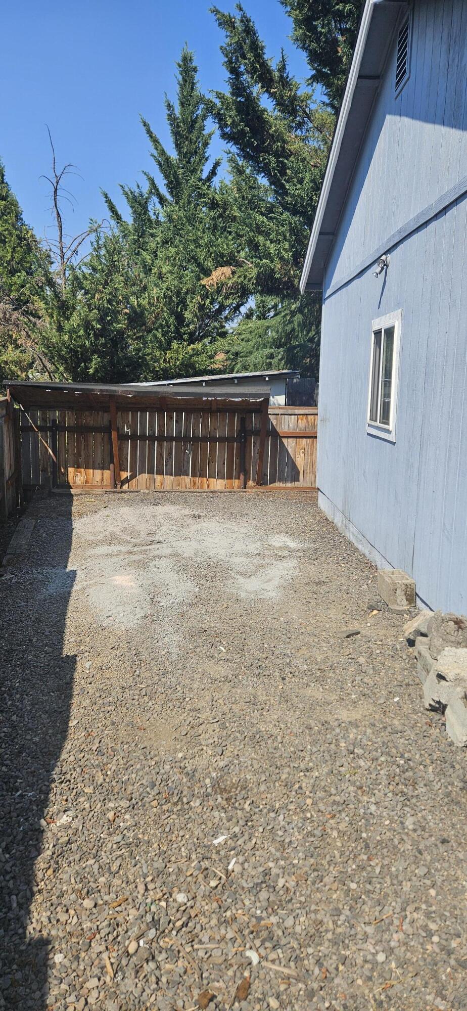 Emerald Flats - Residential