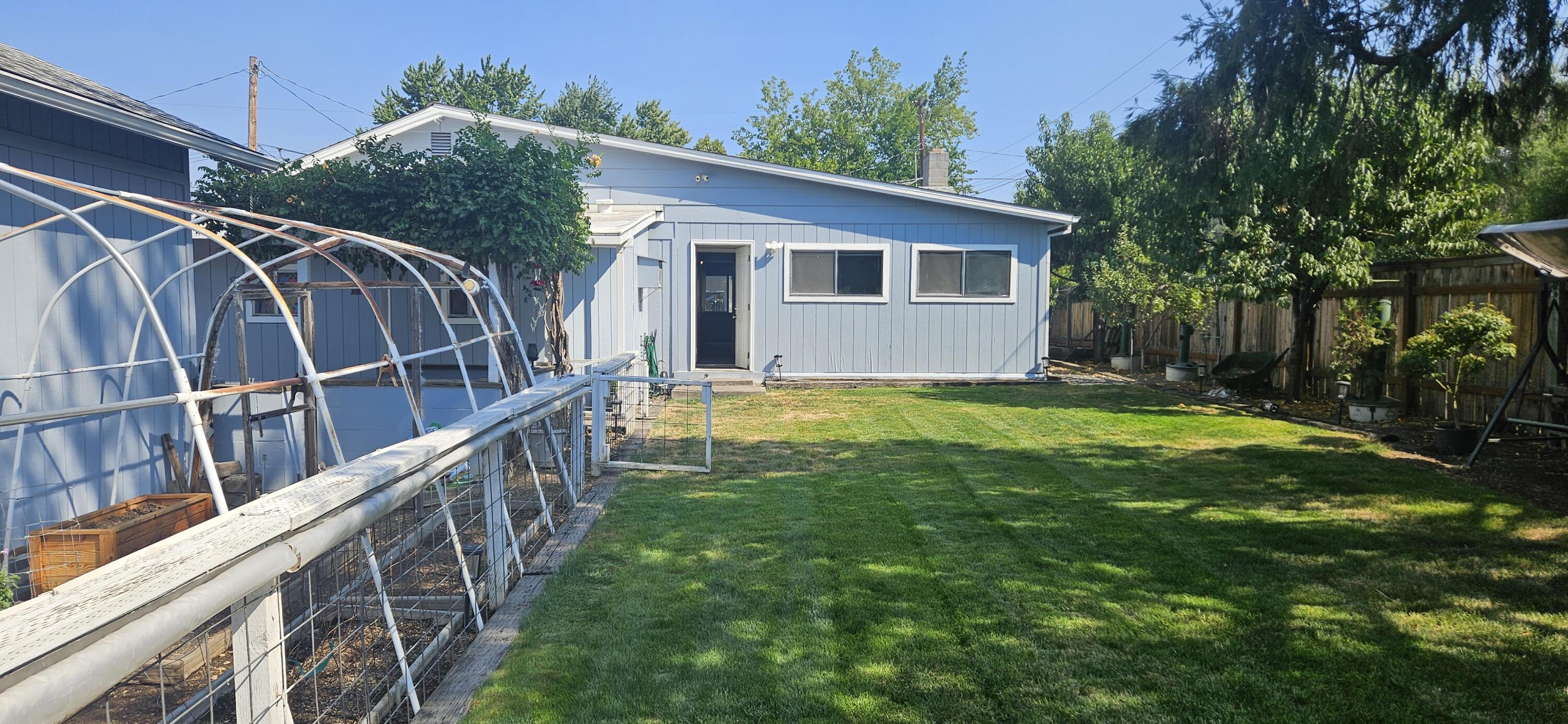 Emerald Flats - Residential