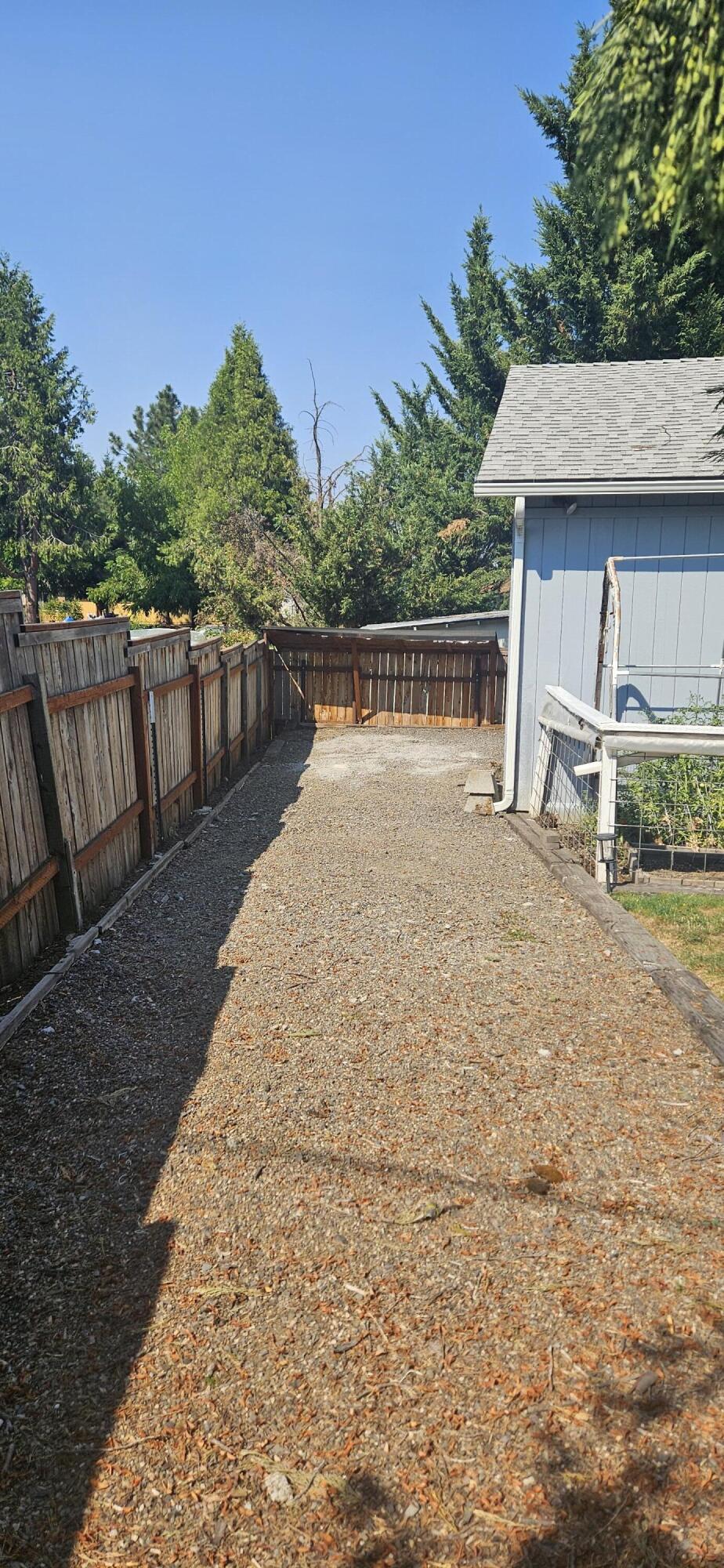 Emerald Flats - Residential