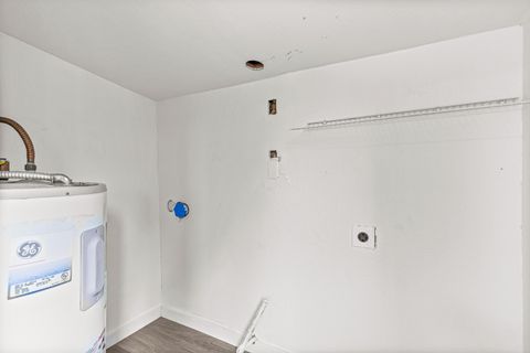 Tiny photo for 528 Pearl Street, Medford, OR 97504 (MLS # 220217003)