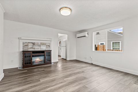 Tiny photo for 528 Pearl Street, Medford, OR 97504 (MLS # 220217003)