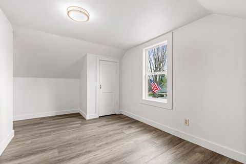 Tiny photo for 528 Pearl Street, Medford, OR 97504 (MLS # 220217003)