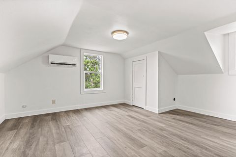 Tiny photo for 528 Pearl Street, Medford, OR 97504 (MLS # 220217003)