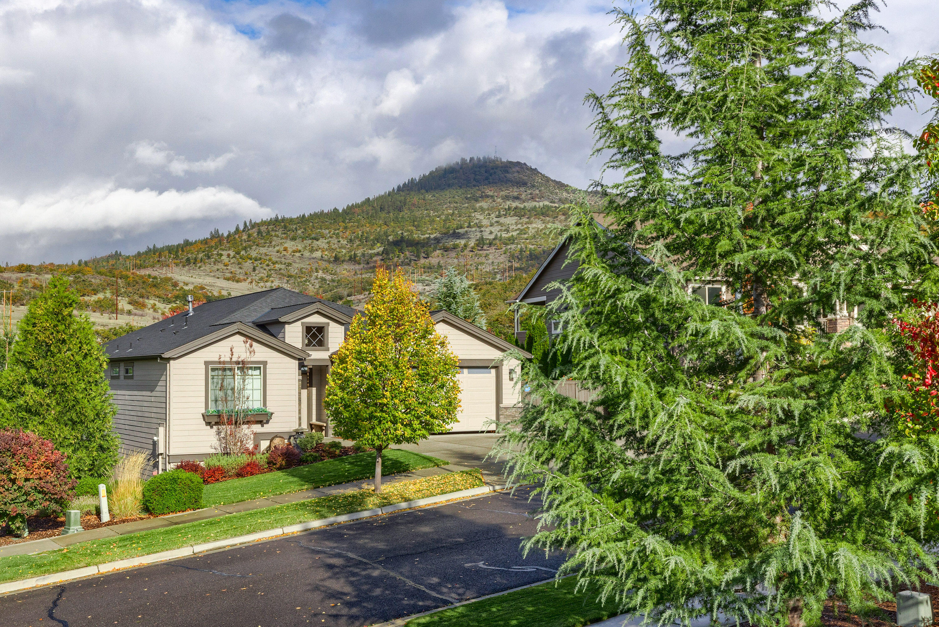 Bella Vista Heights Phases 1 & 2 - Residential