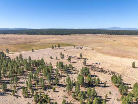 Tiny photo for 300 Road 49 Silverlake Highway, Chiloquin, OR 97624 (MLS # 220224864)