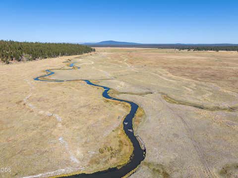 Tiny photo for 300 Road 49 Silverlake Highway, Chiloquin, OR 97624 (MLS # 220224864)