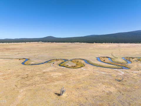 Tiny photo for 300 Road 49 Silverlake Highway, Chiloquin, OR 97624 (MLS # 220224864)