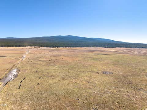 Tiny photo for 300 Road 49 Silverlake Highway, Chiloquin, OR 97624 (MLS # 220224864)