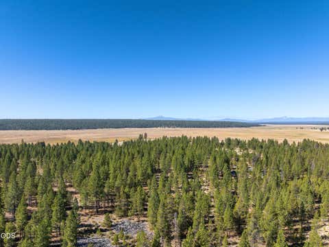 Tiny photo for 300 Road 49 Silverlake Highway, Chiloquin, OR 97624 (MLS # 220224864)