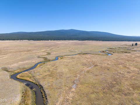 Tiny photo for 300 Road 49 Silverlake Highway, Chiloquin, OR 97624 (MLS # 220224864)