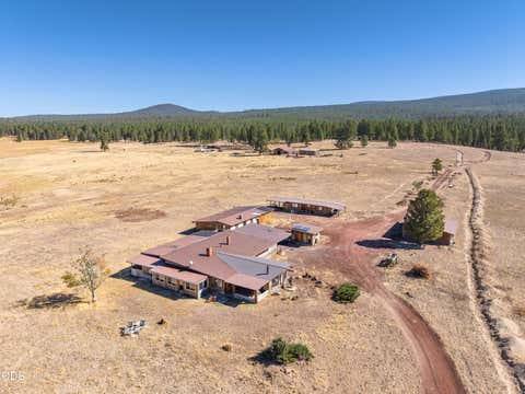 Tiny photo for 300 Road 49 Silverlake Highway, Chiloquin, OR 97624 (MLS # 220224864)