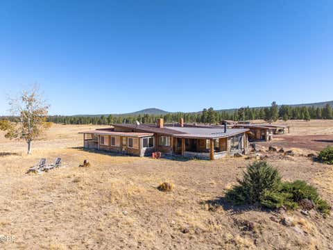 Tiny photo for 300 Road 49 Silverlake Highway, Chiloquin, OR 97624 (MLS # 220224864)