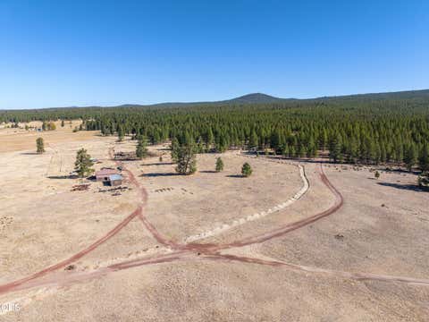 Tiny photo for 300 Road 49 Silverlake Highway, Chiloquin, OR 97624 (MLS # 220224864)