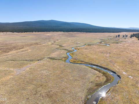 Tiny photo for 300 Road 49 Silverlake Highway, Chiloquin, OR 97624 (MLS # 220224864)
