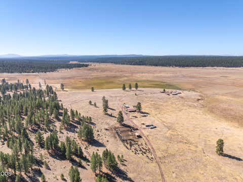Tiny photo for 300 Road 49 Silverlake Highway, Chiloquin, OR 97624 (MLS # 220224864)