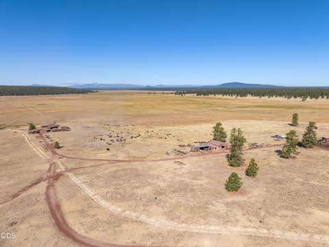Tiny photo for 300 Road 49 Silverlake Highway, Chiloquin, OR 97624 (MLS # 220224864)