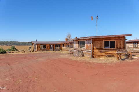 Tiny photo for 300 Road 49 Silverlake Highway, Chiloquin, OR 97624 (MLS # 220224864)