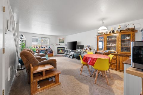 Tiny photo for 2150 SW Canyon Drive, Redmond, OR 97756 (MLS # 220214405)